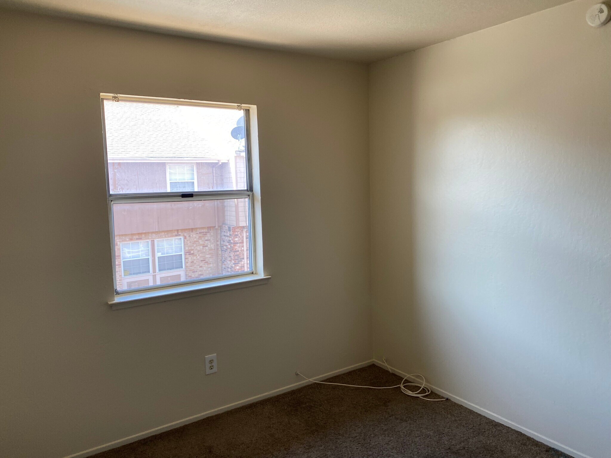 Building Photo - 4223 Weymouth Ln