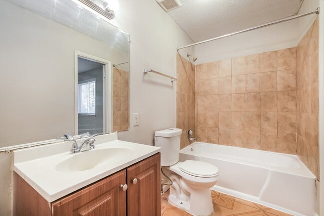 Building Photo - 9039 Raven Dr