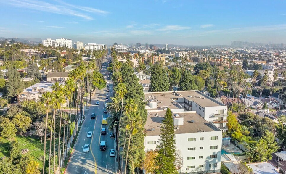 Building Aerial View - 7560 Hollywood Blvd