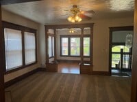 Building Photo - 261 E 6th St