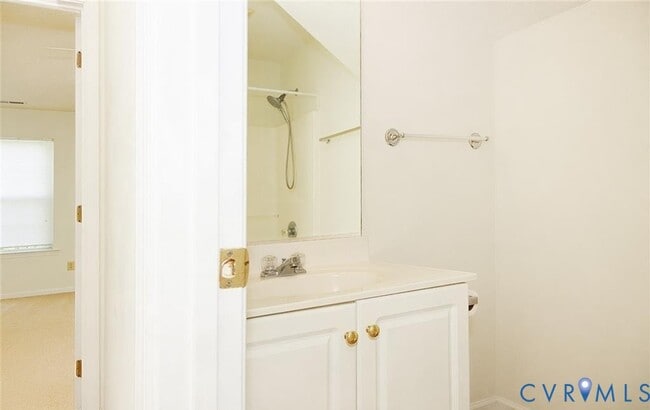 Building Photo - 3920 Pine Bluff Ct