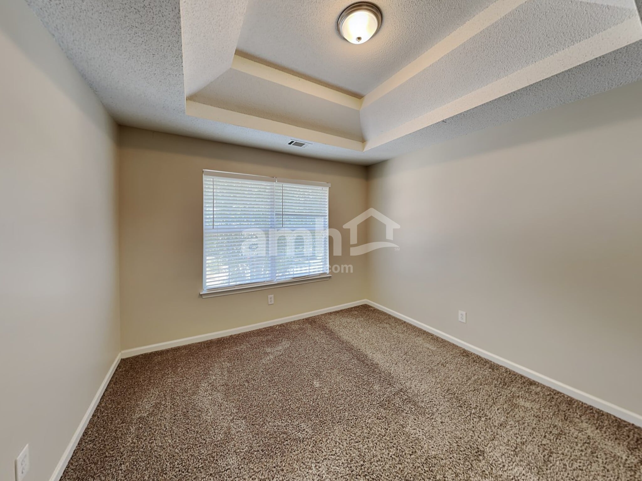 Building Photo - 3094 Lonetree Point