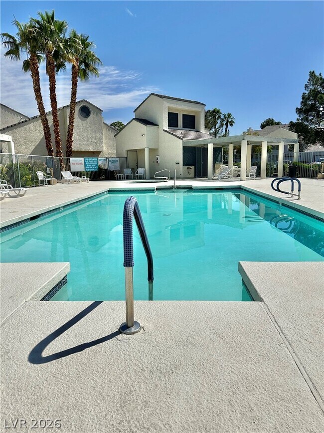 Building Photo - 2716 Lodestone Dr