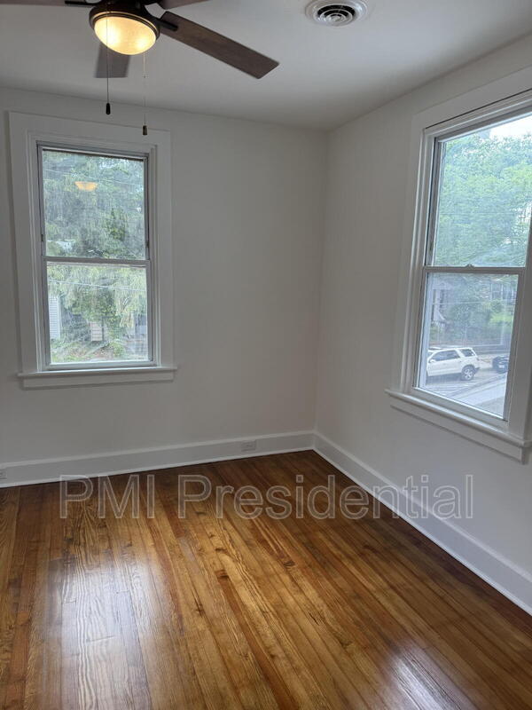 Building Photo - 1226 N 36th St
