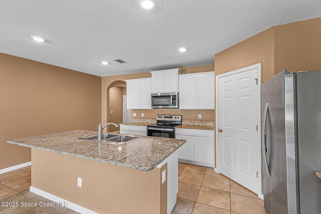 Building Photo - 1310 Mineral Lp Dr NW