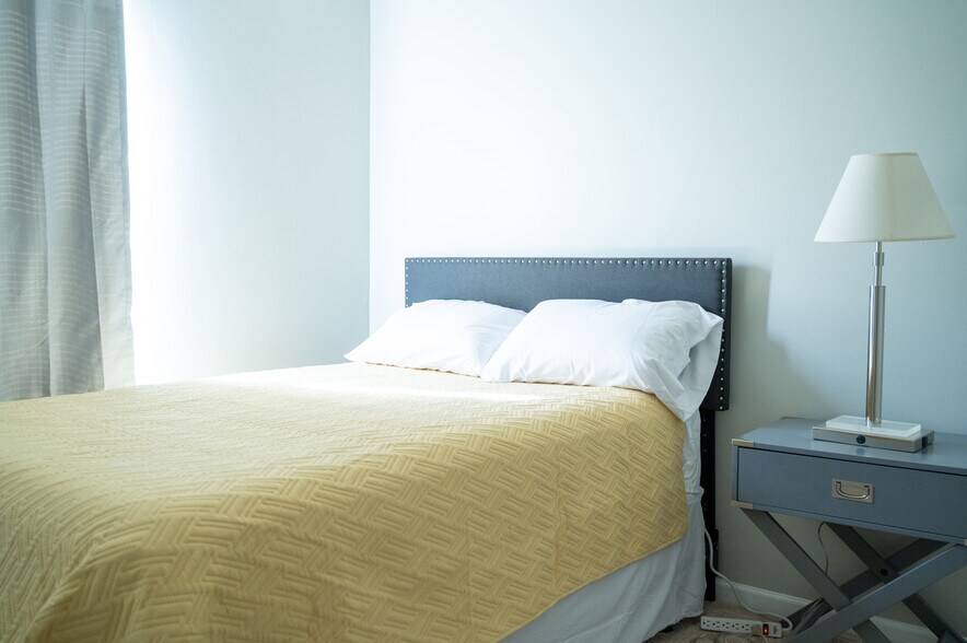 Building Photo - 5320 Starflower Dr