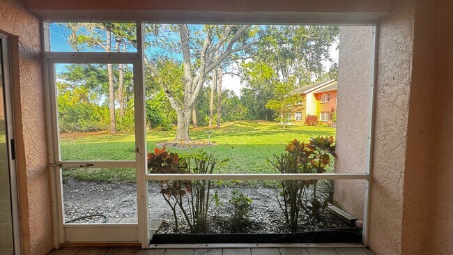 Building Photo - Ground Floor Condo at Magnolia Place