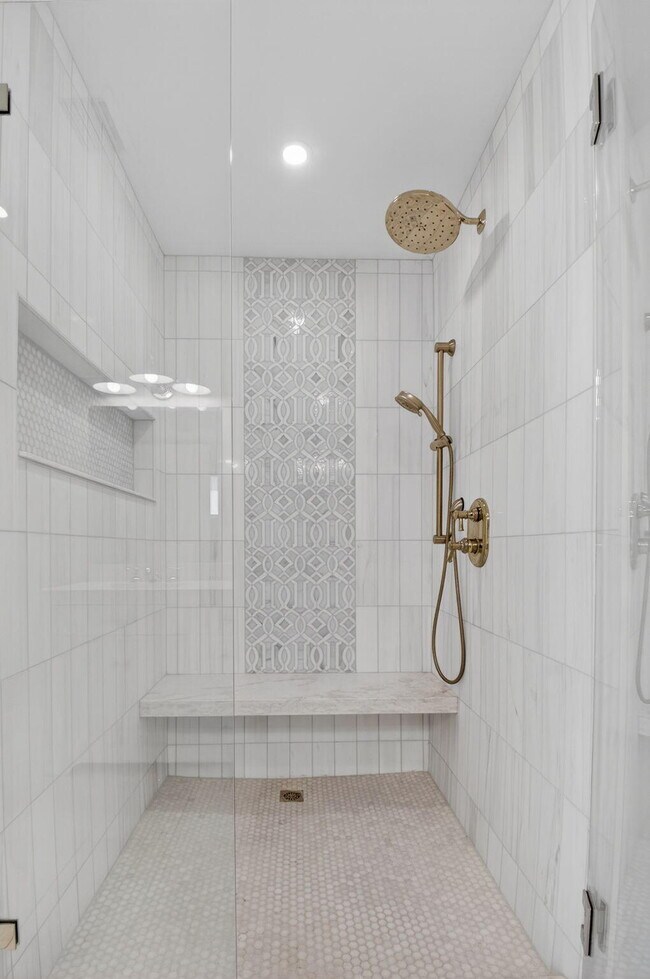 Building Photo - 1254 SW 4th Ct