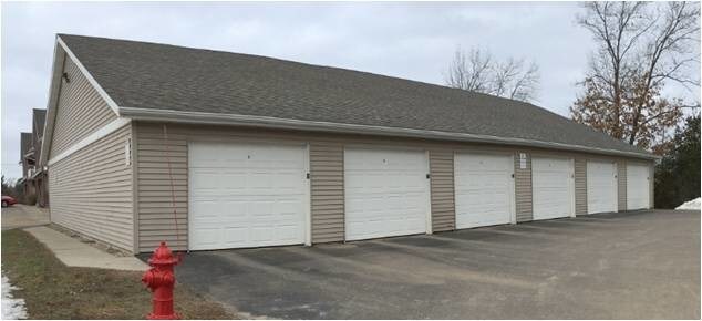 Building Photo - Stonefield Place - 210