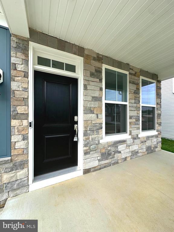 Building Photo - 26 Trout Lily Dr