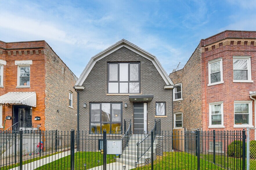 Building Photo - 1034 N Drake Ave