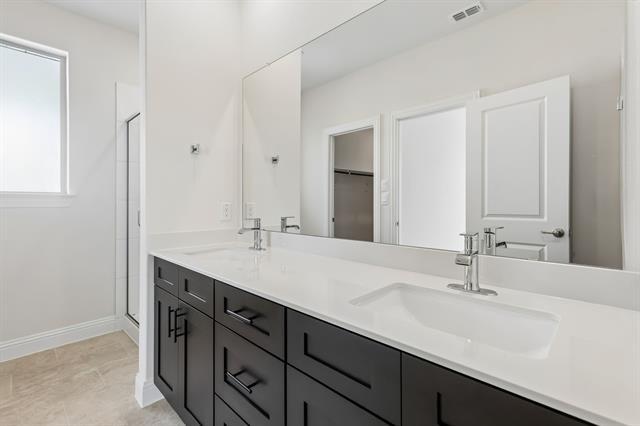 Building Photo - 1508 Lake District Dr