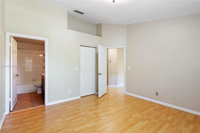 Building Photo - 3871 NW 122nd Terrace