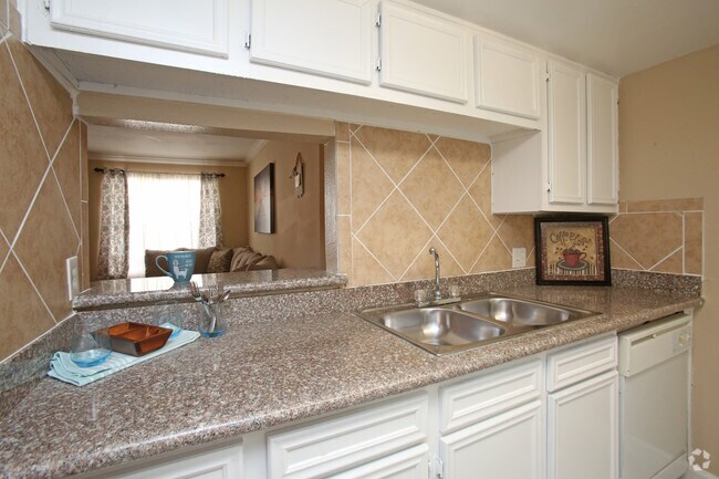2 BR, 2 BA - Kitchen - Falls of West Oaks