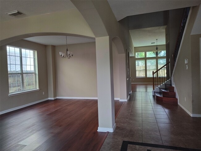 Building Photo - 16919 Creek Mountain Dr