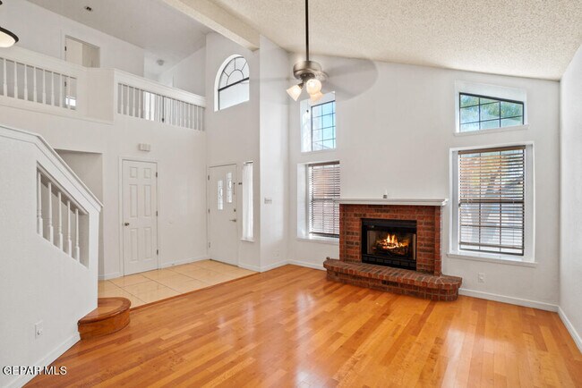 Building Photo - 7225 Golden Hawk Dr