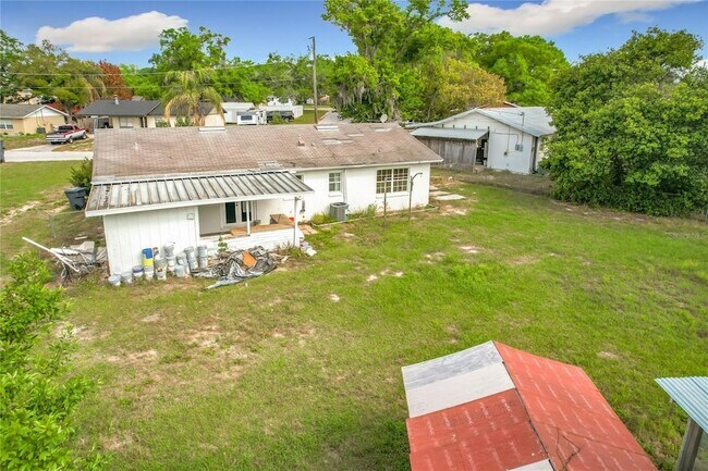 Building Photo - 201 Valencia Dr