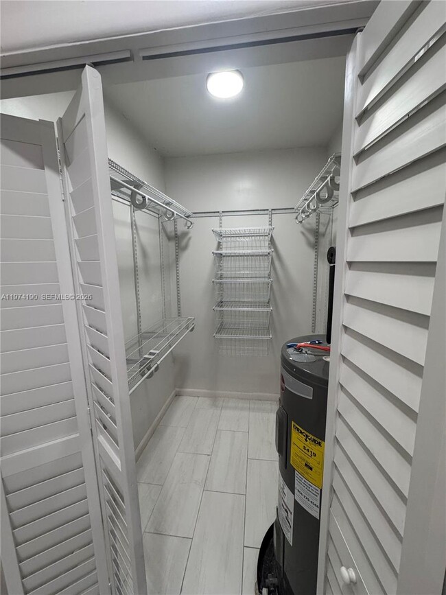 Building Photo - 11711 SW 107th Ct