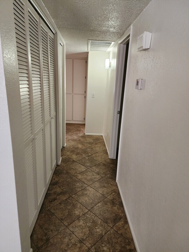 Hallway - 1757 W 27th Ln