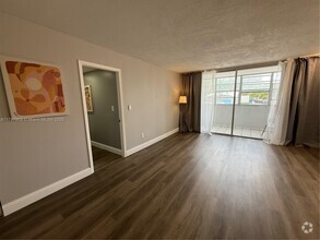 Building Photo - 16450 Miami Dr