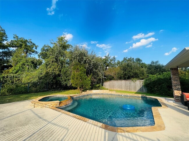 Building Photo - 5811 Tarpon Bay Ct