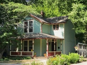 Building Photo - 1627 New Hampshire St