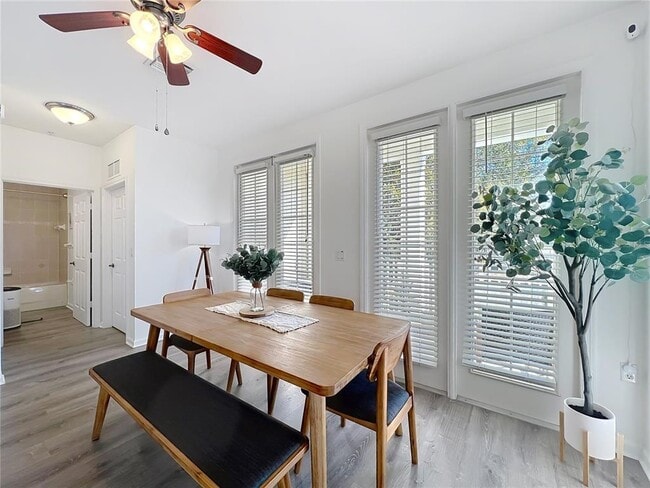 Building Photo - 2315 Upper Park Rd