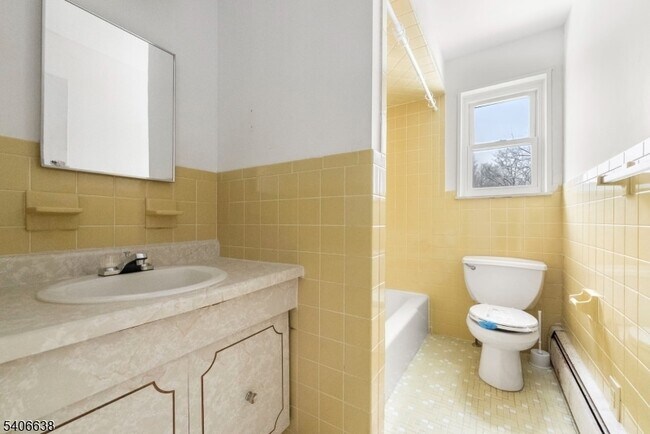 Building Photo - 301 Belleville Ave