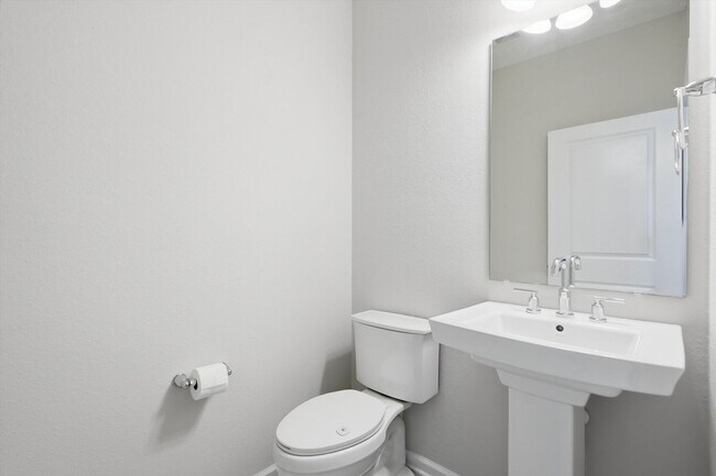 Building Photo - 126 St Barts Ave
