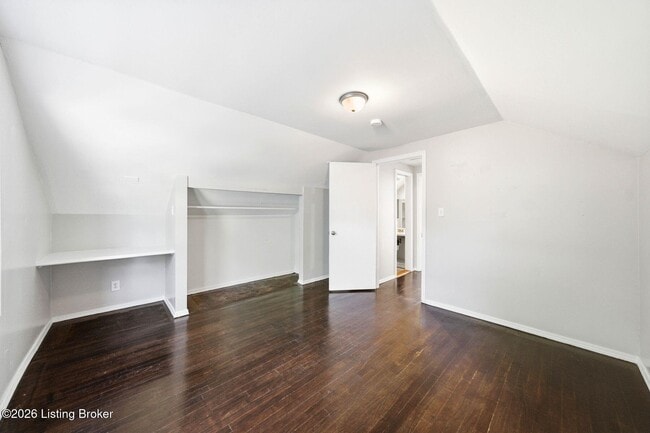 Building Photo - 3021 Wedgewood Wy