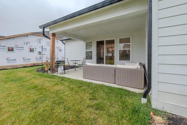 Building Photo - 8838 Eliot Dr