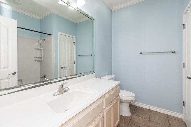 Building Photo - 6235 Gracemount Ln
