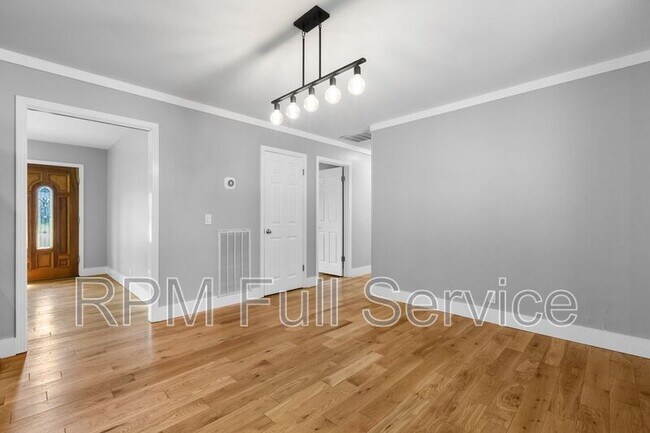 Building Photo - 8057 Arbor Dr