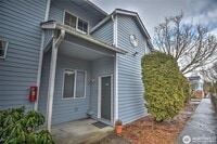 Building Photo - 6304 Barstow Ln SE