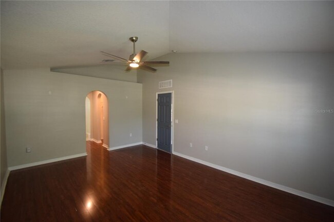 Building Photo - 241 Pine Shadow Ln