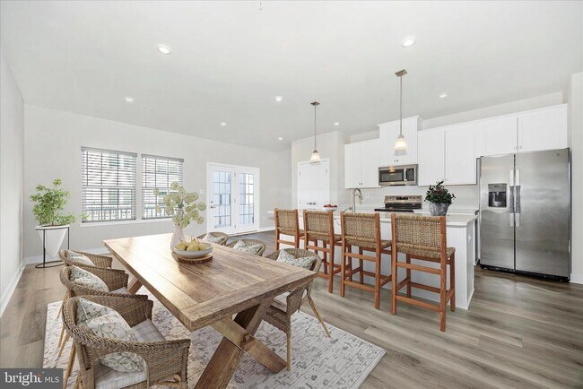 Building Photo - 195 Bel Aire Ln