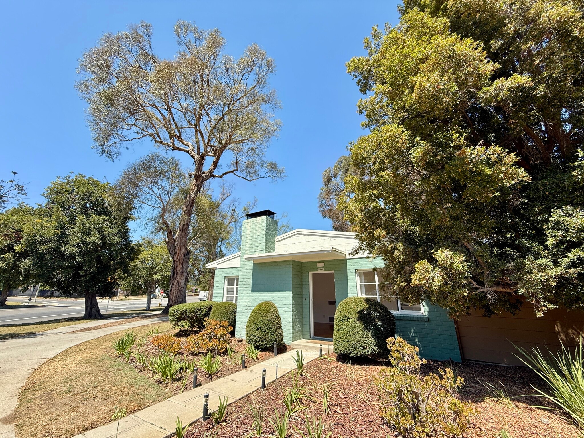 Building Photo - 5530 Village Grn