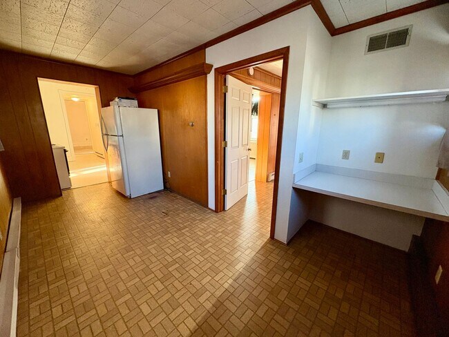 Building Photo - 1 Brown St