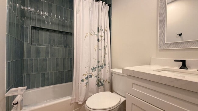 Building Photo - Luxury 4 bd in Carlsbad with Pool with AC