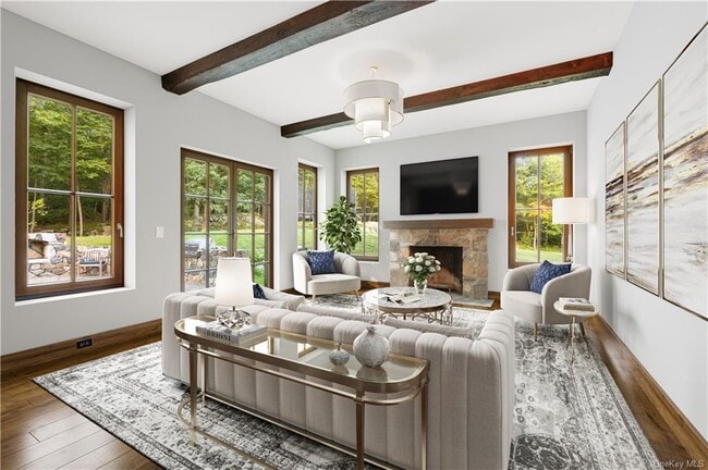 Building Photo - 51 Chapman Rd