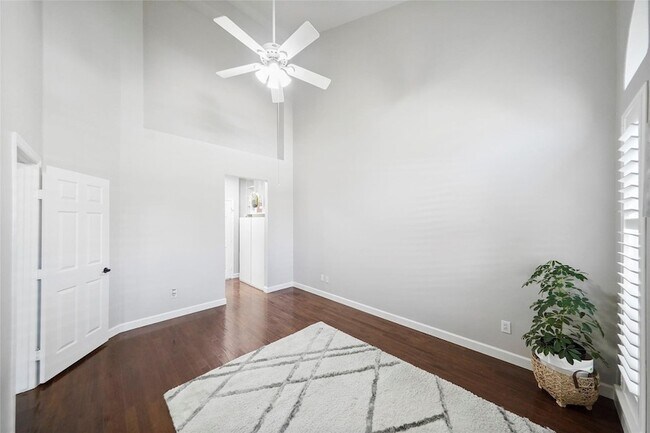 Building Photo - 2351 Summit Way Ct