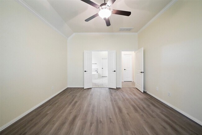 Building Photo - 126 Springshed Pl