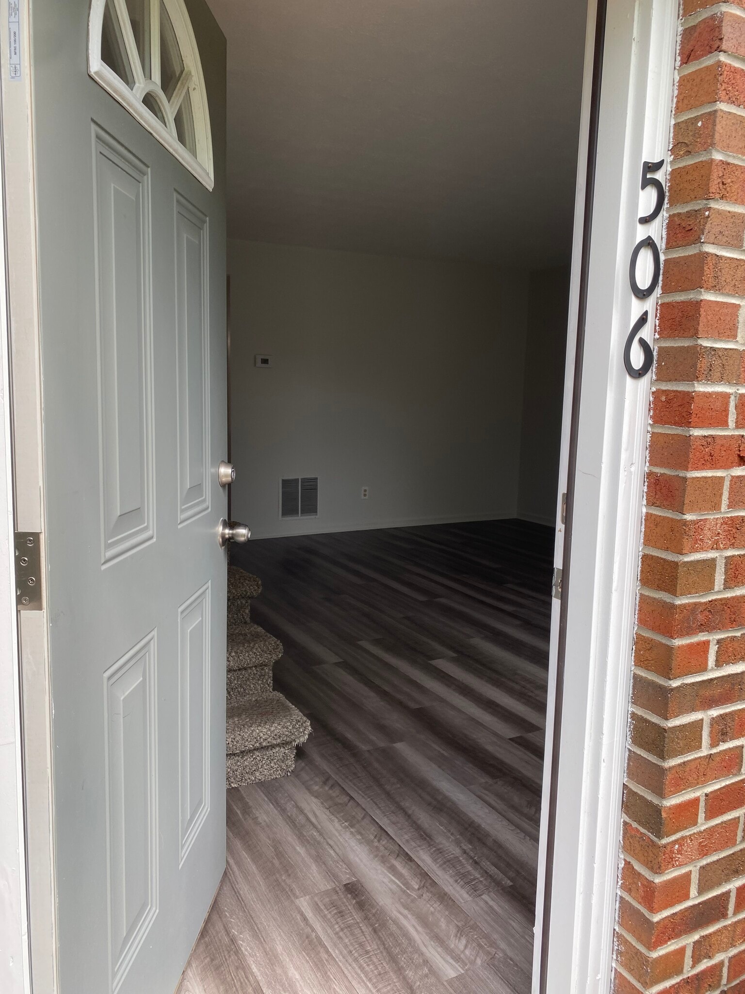 Building Photo - 506 Deer Lick Pl