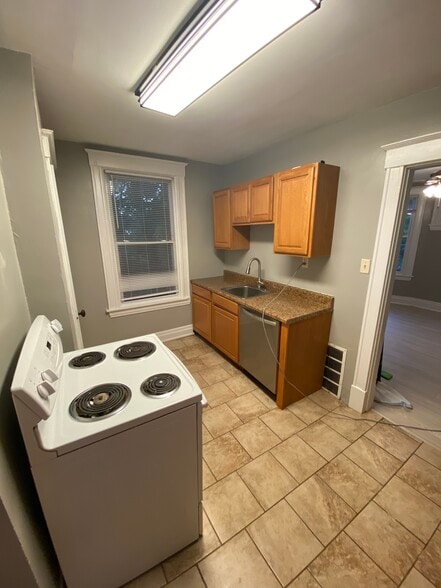 Building Photo - 3108 Markbreit Ave