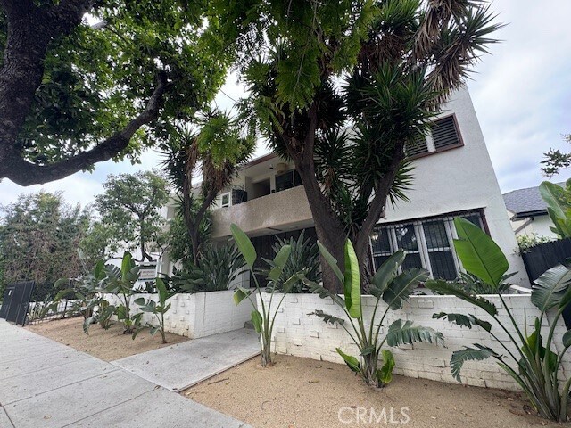 Building Photo - 7730 Lexington Ave