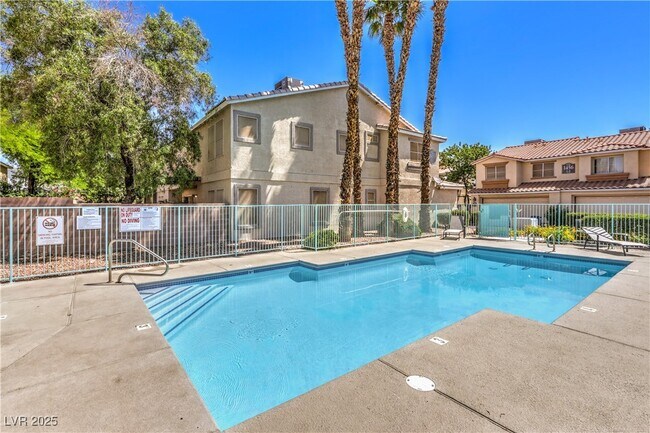 Building Photo - 1452 Rothwell Ct