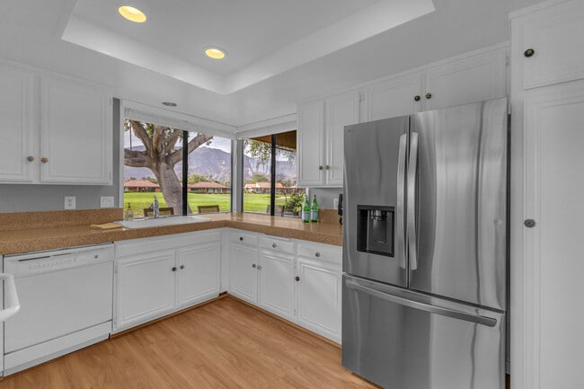 Building Photo - 17 Lugo Dr