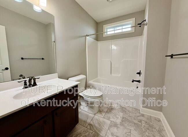 Building Photo - 242 Ikebana Dr