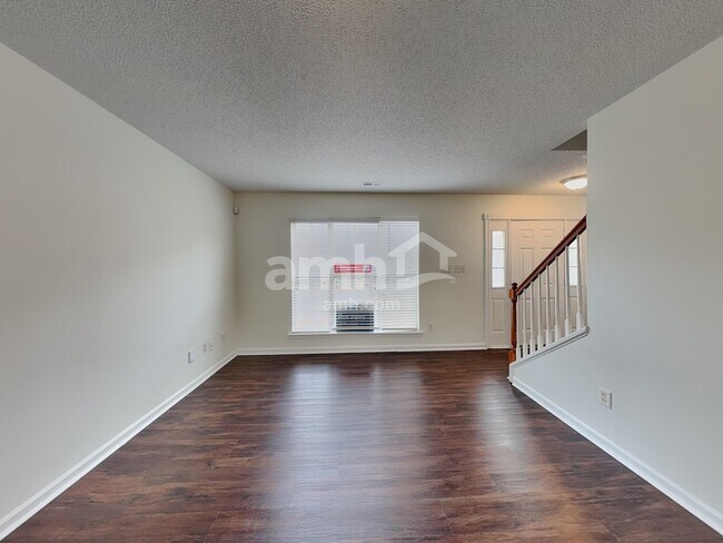 Building Photo - 13316 Woodland Farm Dr