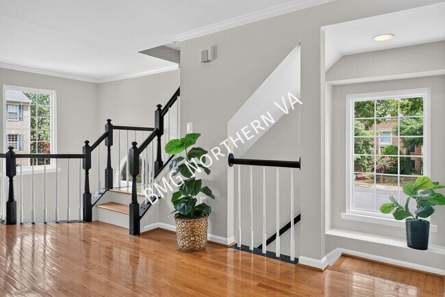 Building Photo - 6001 Keble Dr